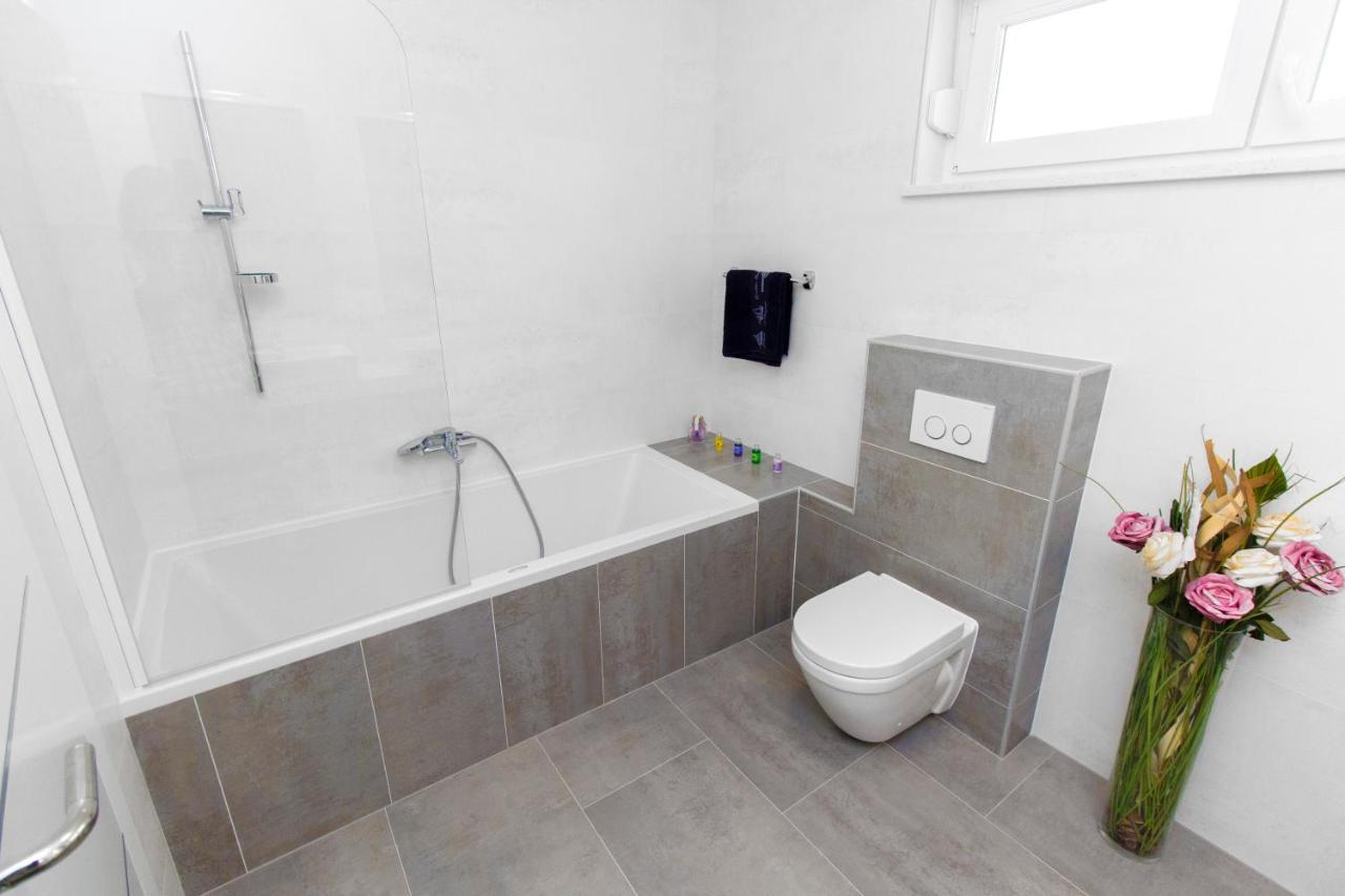 Apartment Royal II Vodice Exterior foto